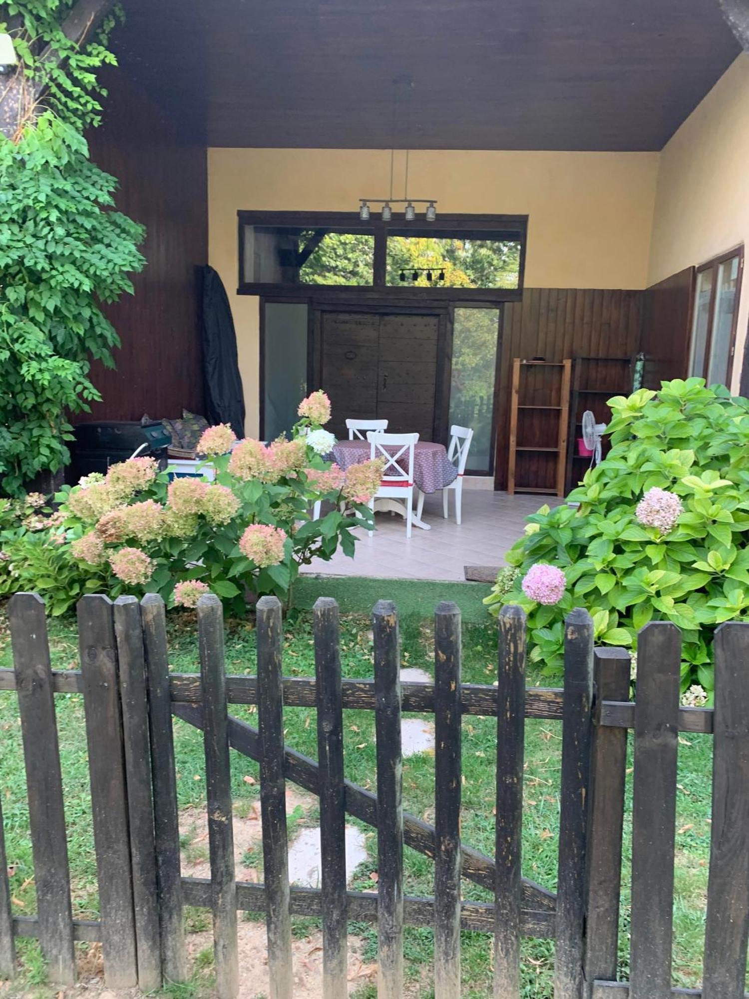 Les Hortensias Caumont-sur-Garonne Bagian luar foto